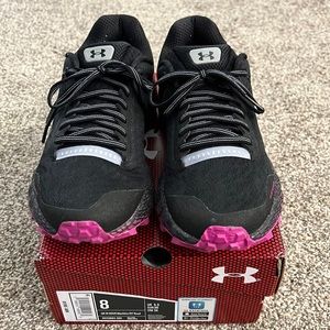 Under Armour Women’s HOVR Machina Off Road Size 8 Excellent condition